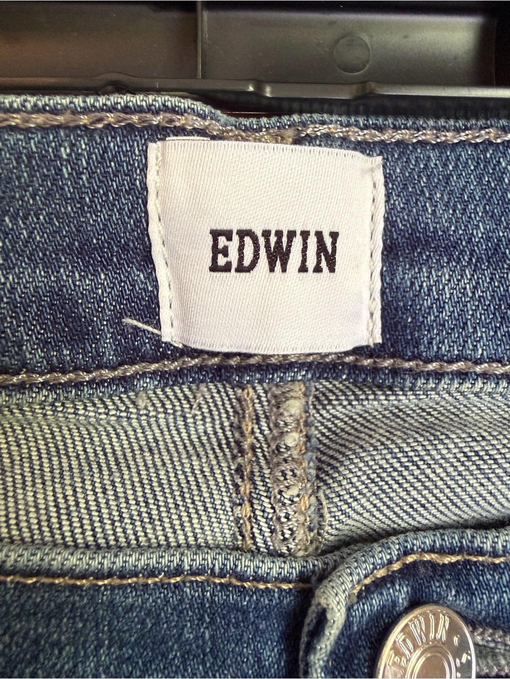 NWT Edwin Elin Crop Straight Distressed Jeans Size 29 $178 - Picture 3 of 12